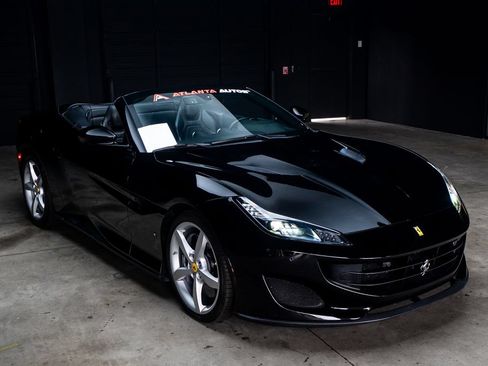 Used 2019 Ferrari Portofino RWD image 6