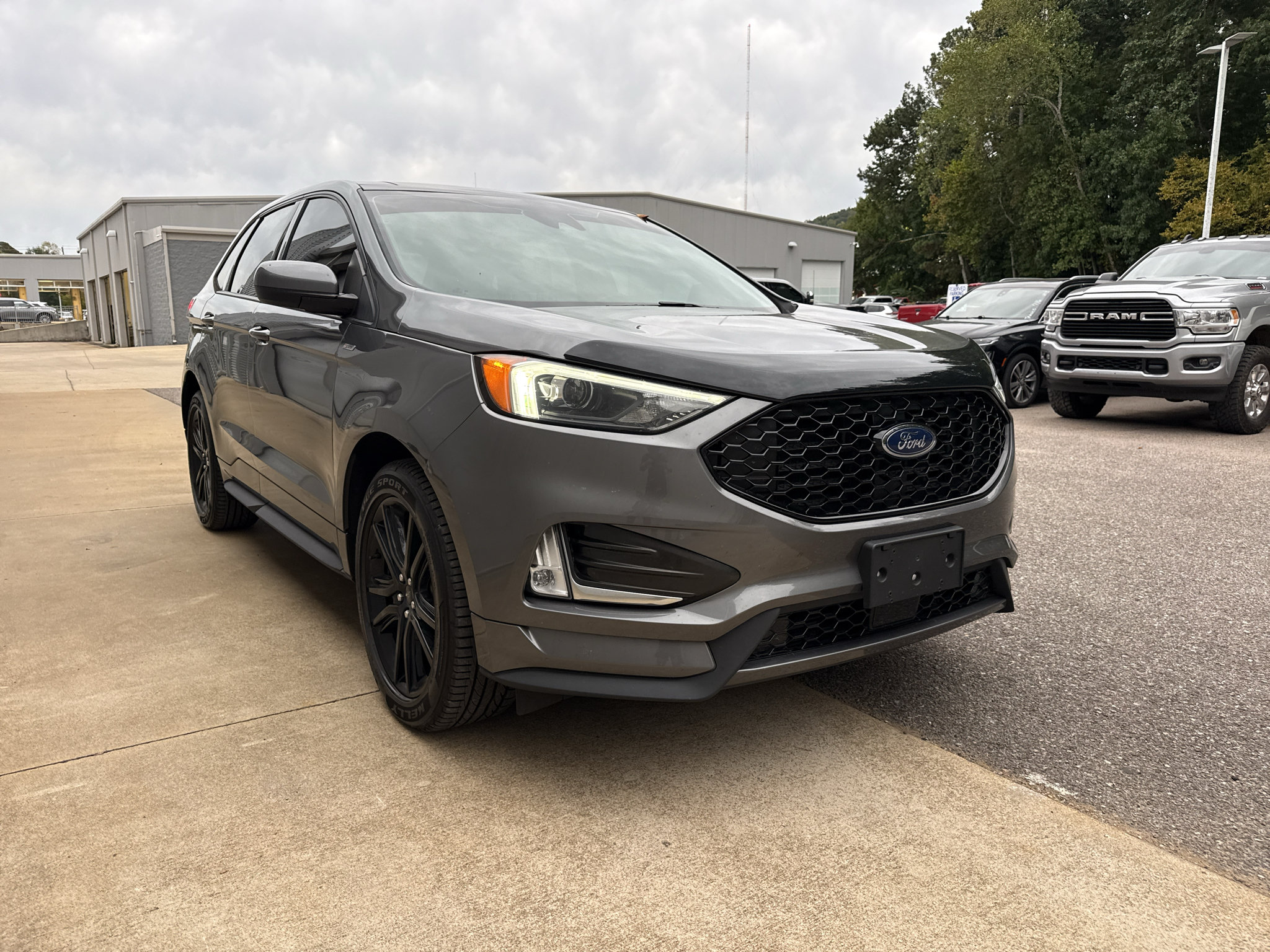 Used 2022 Ford Edge ST-Line AWD/4WD image 11