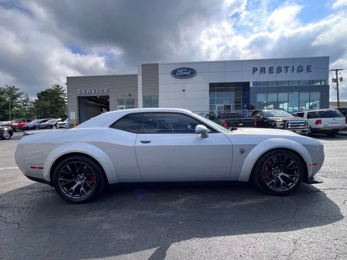 Used 2020 Dodge Challenger SRT Hellcat Redeye RWD image 17