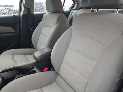 Used 2014 Chevrolet Cruze LT image 13