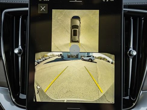 New 2026 Volvo XC90 B6 Plus w/ Protection Package Premier image 44