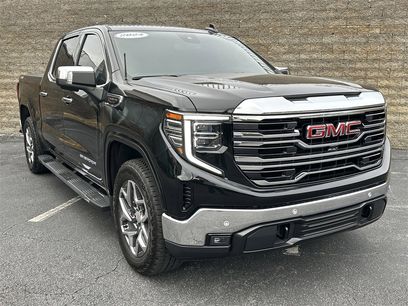 Used 2024 GMC Sierra 1500 SLT w/ SLT Premium Plus Package