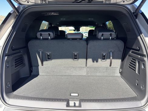 New 2026 Chevrolet Traverse Z71 image 11
