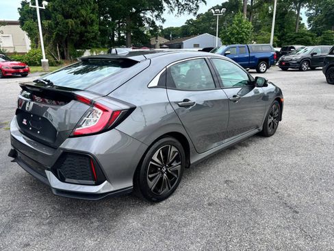 Used 2018 Honda Civic EX image 3