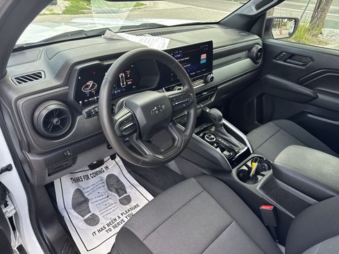 Certified 2024 Chevrolet Colorado Trail Boss w/ LPO, Dark Essentials Package AWD/4WD image 19