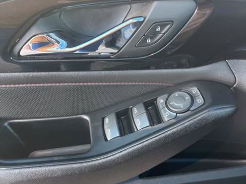 Used 2023 Chevrolet Traverse RS image 12