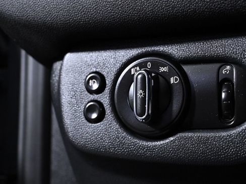 Used 2019 MINI Cooper Clubman S AWD/4WD image 21