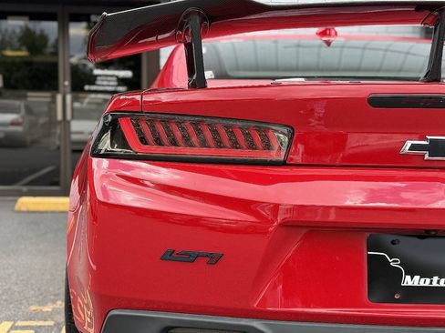 Used 2017 Chevrolet Camaro LT w/ RS Package RWD image 9