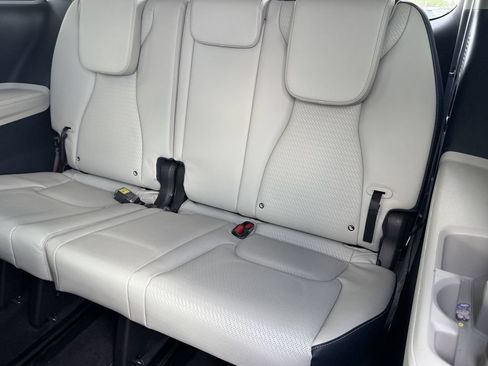 Used 2026 Kia Carnival SX Prestige FWD image 20