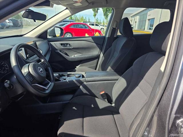 Used 2024 Nissan Rogue S AWD/4WD image 20
