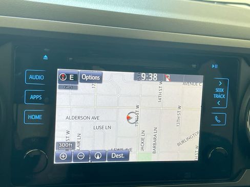 Used 2019 Toyota Tacoma TRD Off-Road AWD/4WD image 18