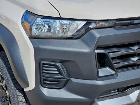 New 2026 Chevrolet Colorado Trail Boss AWD/4WD image 10