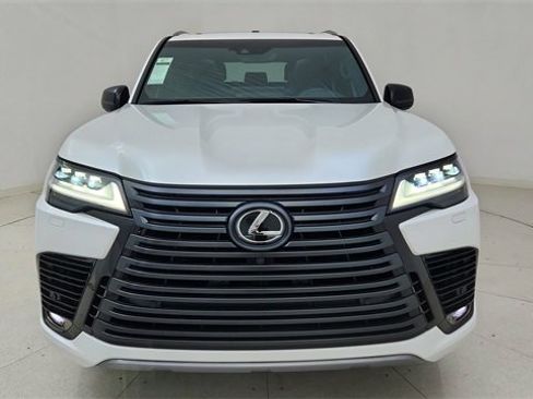 Used 2023 Lexus LX 600 4WD w/ Luxury Package image 13
