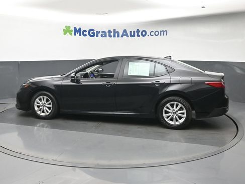 Used 2025 Toyota Camry LE FWD image 22