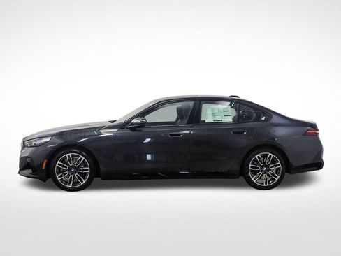 New 2027 BMW 530i xDrive w/ M Sport Package AWD/4WD image 2
