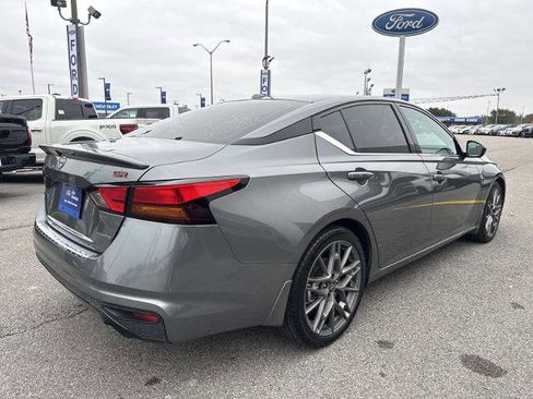 Used 2023 Nissan Altima 2.0 SR image 5