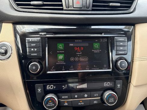 Used 2019 Nissan Rogue SL AWD/4WD image 32
