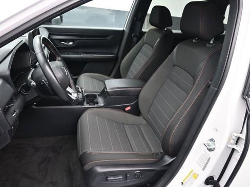 Used 2025 Honda CR-V Sport image 17