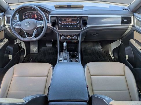 Certified 2023 Volkswagen Atlas Cross Sport SE FWD image 17