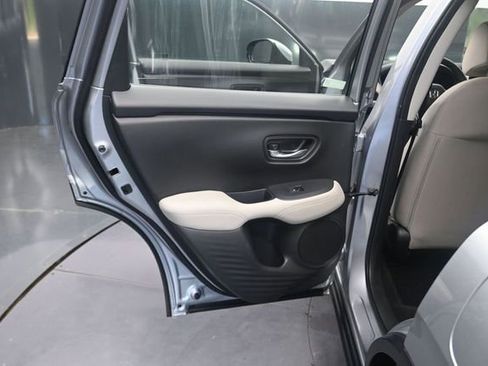 Certified 2025 Honda HR-V LX image 16