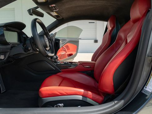 Used 2018 Audi R8 V10 RWD image 23