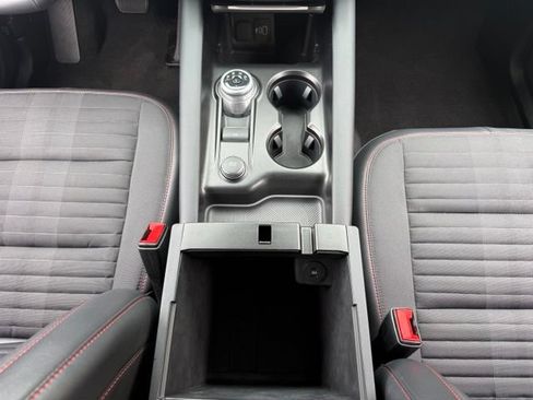 Used 2025 Ford Explorer ST-Line w/ Premium Package AWD/4WD image 33