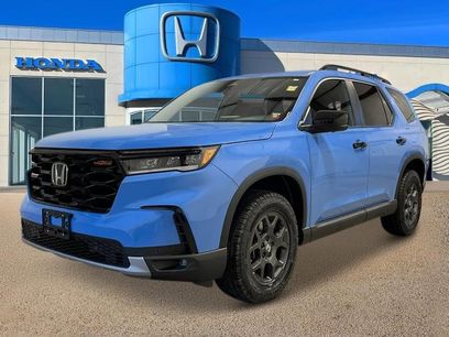 New 2025 Honda Pilot TrailSport