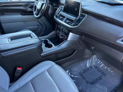 Used 2024 Chevrolet Suburban LT image 21