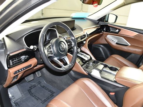 Certified 2024 Acura MDX SH-AWD w/ Technology Package image 2