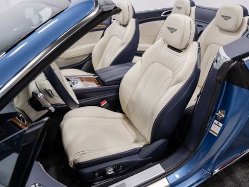 Used 2024 Bentley Continental GT V8 AWD/4WD image 44