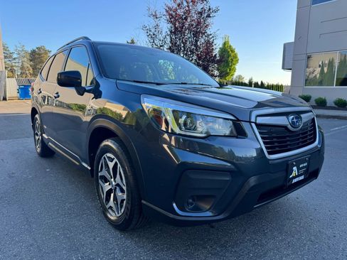 Used 2019 Subaru Forester Premium AWD/4WD image 2
