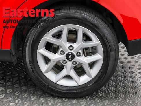 Used 2025 Kia Soul LX w/ LX Technology Package image 31