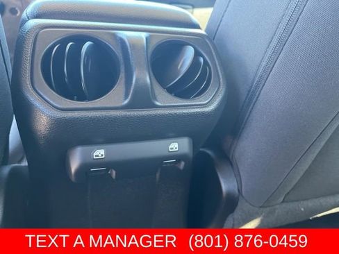 Used 2023 Jeep Wrangler Unlimited AWD/4WD image 18