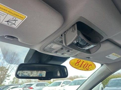 Used 2018 Honda CR-V Touring image 25