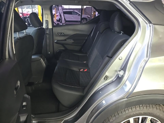 Used 2023 Nissan Kicks SV w/ Interior Electronics Package FWD image 13