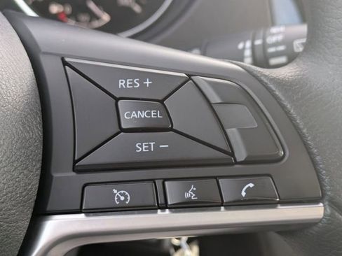 Used 2019 Nissan Rogue S image 21