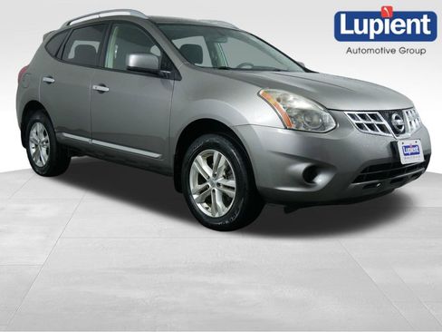 Used 2013 Nissan Rogue SV FWD image 1