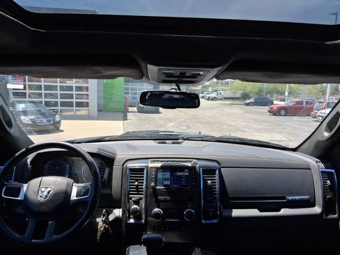 Used 2011 RAM 1500 Laramie AWD/4WD image 18