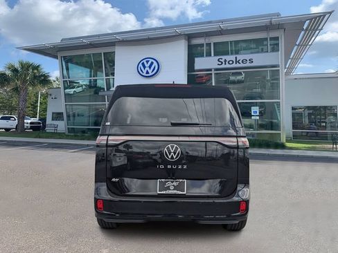 New 2025 Volkswagen ID. Buzz Pro S RWD image 4