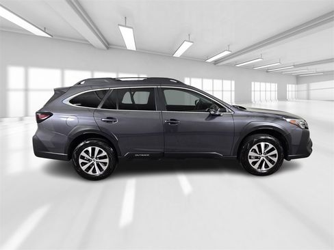 Certified 2025 Subaru Outback Premium image 8