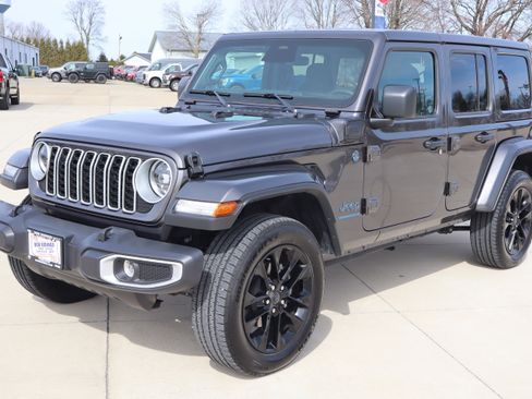 Used 2025 Jeep Wrangler Sahara w/ Safety Group image 2