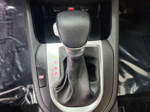 Used 2022 Kia Forte LXS FWD image 20