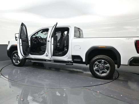 Used 2025 GMC Sierra 2500 SLT w/ SLT Premium Package AWD/4WD image 35