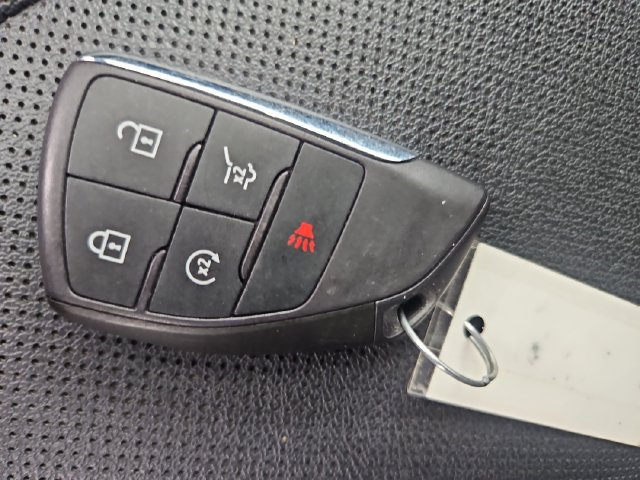 Used 2024 Chevrolet Equinox EV RS w/ LPO, Trailering Package FWD image 28