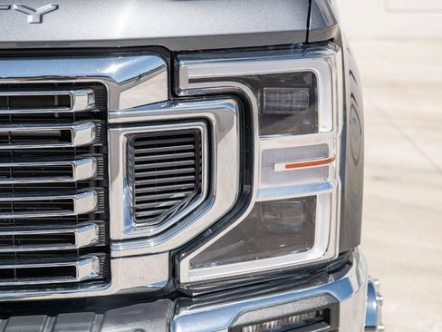 Used 2022 Ford F350 Lariat w/ Lariat Ultimate Package AWD/4WD image 39