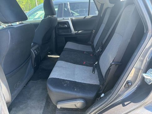 Used 2015 Toyota 4Runner SR5 AWD/4WD image 8