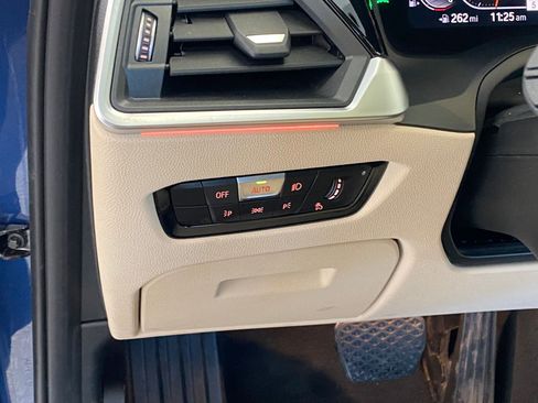 Used 2021 BMW 330i xDrive Sedan w/ Premium Package image 20