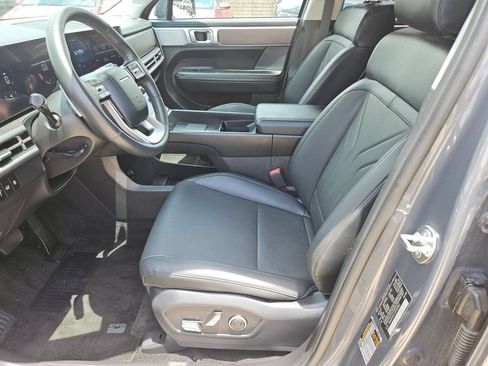 Used 2025 Hyundai Santa Fe SEL FWD image 14
