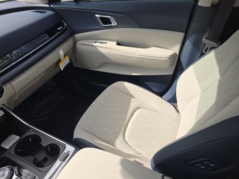 New 2026 Kia Carnival SX FWD image 16