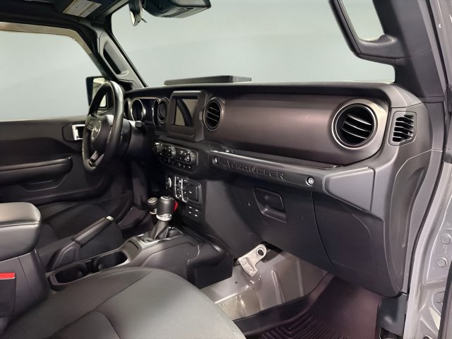 Used 2020 Jeep Wrangler Unlimited Sport AWD/4WD image 17